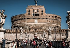 56 годишната италианка Джована Мария Джомарино не издържала на горещинатаТуристически гидпочина