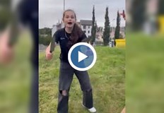 Видеоклип от инцидента привлече вниманието на милиардера Илон Мъск12 годишно момиче