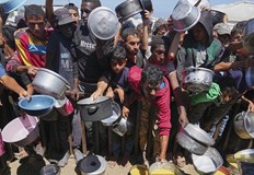 Берлин признава ограничен напредък но настоява за значително увеличаване на