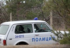 Движението е силно затруднено на място има полицейски екипиКатастрофа с