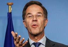 Генералният секретар на НАТО защити подхода на американския президент за