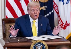 Американският президент ще подпише изпълнителна заповед преди междинните избори през