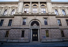 Мъжът е работил като подизпълнител за Пентагона и е предлагал