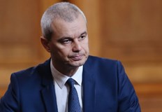 Лидерът на Възраждане иска оставка на правителството заради назначаването на