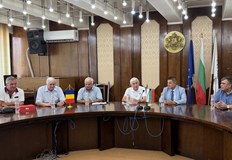 Разгледани бяха нови форми на сътрудничество в отбраната и военното