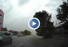 Шофьорът умело избягна сблъсък на улица Потсдам по време на