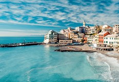 Гръцките власти се тревожат от черен Airbnb сред българските собственициБългарските