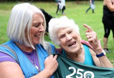 Грейс Чембърс завърши 250 ото си състезание само седмици след сърдечна