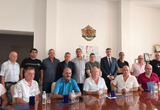 Изпълнителният директор на БДЖ отличи служители предотвратили катастрофи и спасили