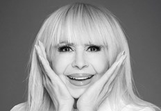 Певицата публикува личното писмо на монарха в социалните мрежиЦар Симеон