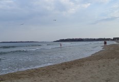 Силното течение е завлякло младежа от Сливен под водата издирват