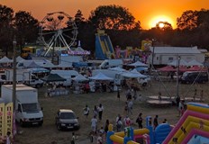 Празникът на града се отбелязва от 13 до 27 август