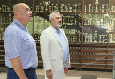 Драгомир Драганов посети СУ Майор Атанас Узунов преди началото на