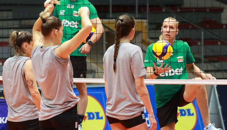 Ключов се оказа вторият гейм, в който българките допуснаха нелеп гаф на треньорския щаб, който им коства шест точки