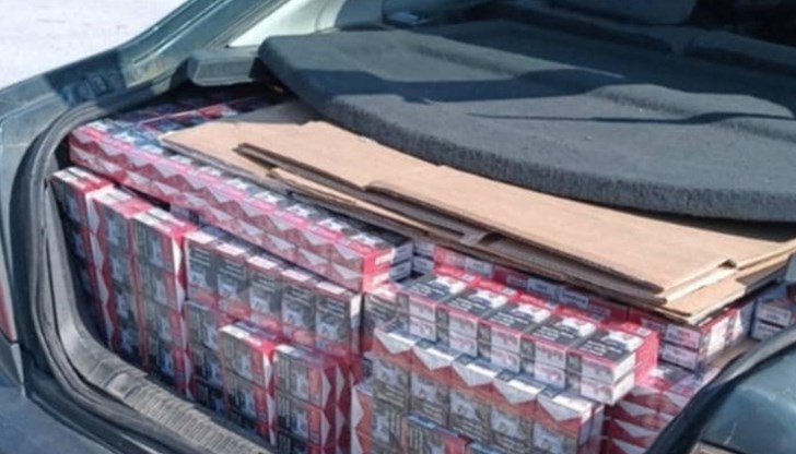 Граничните полицаи откриха контрабандната стока в автомобил и жилище