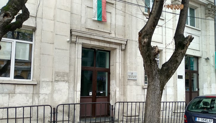 Невена Шопова и Здравко Саралиев са допуснатите кандидати за поста