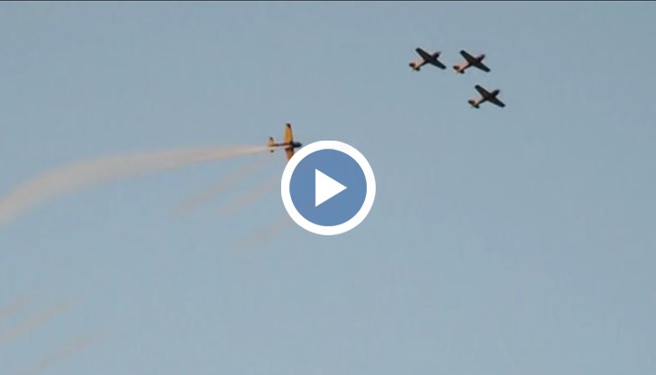 "Ястребите на Румъния" демонстрираха майсторски маневри в небето