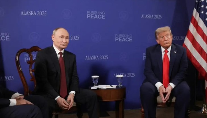 Професорът по национална сигурност определи срещата в Аляска като "позор за рижия имбецил"