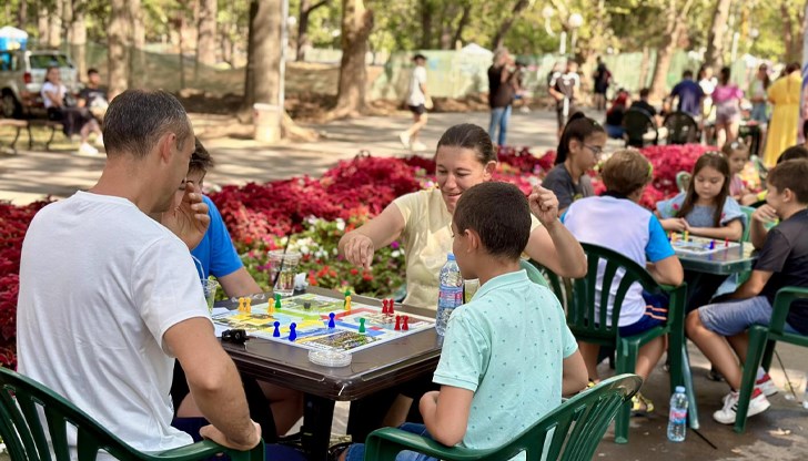 Събитието на 23 август ще подпомогне първокласници в нужда с раници и пособия