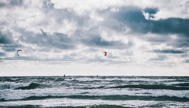 Температурите ще се понижат относително