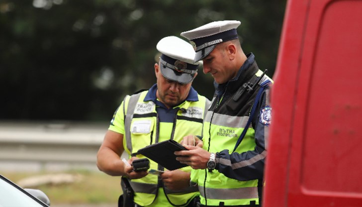 Служителите на реда искали откуп от шофьори и фирма за дървесина /Снимката е илюстративна/