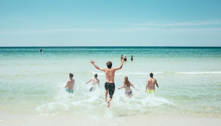 Времето около празника на 6 септември ще е особено подходящо за плаж