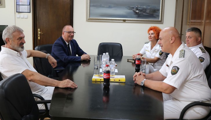 Контраадмирал Кирил Михайлов се похвали с успешното учение "Бриз 2025" и противоминната дейност в Черно море