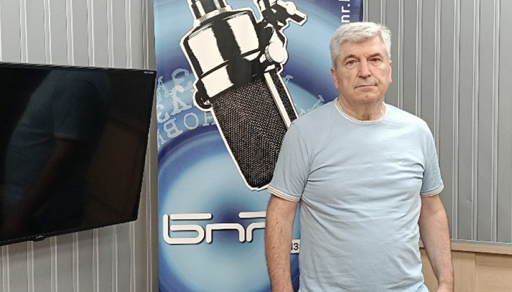 Бившият ни посланик в Русия анализира предстоящата среща между Тръмп и Путин в Аляска Бившият ни посланик в Русия анализира предстоящата среща между Тръмп и Путин в Аляска