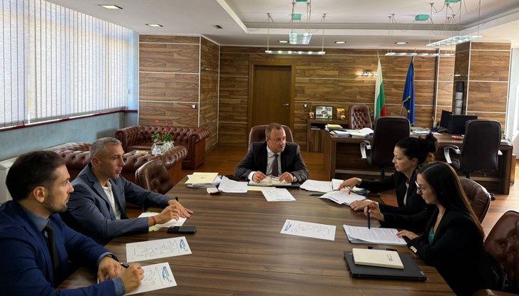 ван Иванов проведе среща с ръководството на ВиК холдинга
