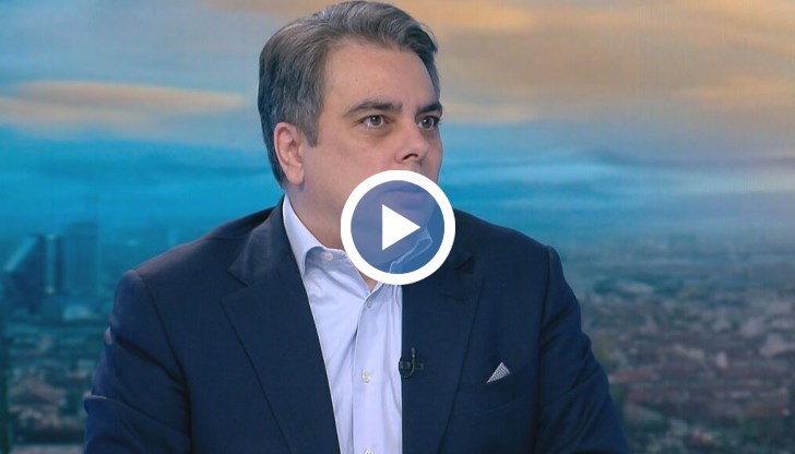 Лидерът на ПП обвини главния прокурор, че получава заплата незаконно