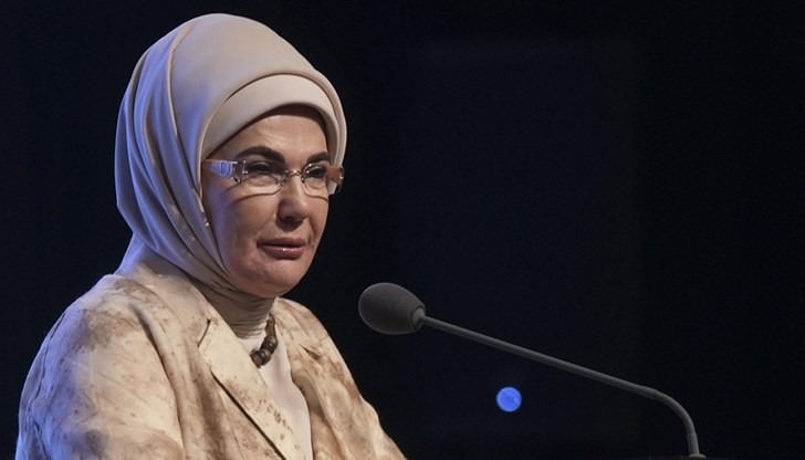 Емине Ердоган към Мелания Тръмп: Покажете същото съчувствие и към децата в Газа