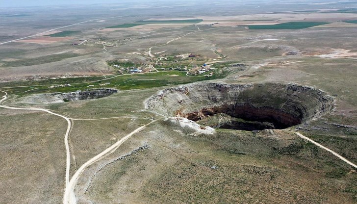 Учени доказаха пряка връзка между глобалното затопляне и появата на огромни кратери