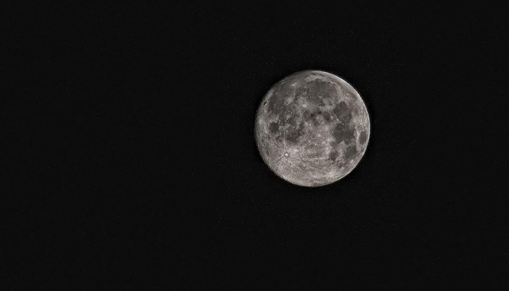 Невидимото новолуние създава перфектни условия за наблюдение на Млечния път Невидимото новолуние създава перфектни условия за наблюдение на Млечния път