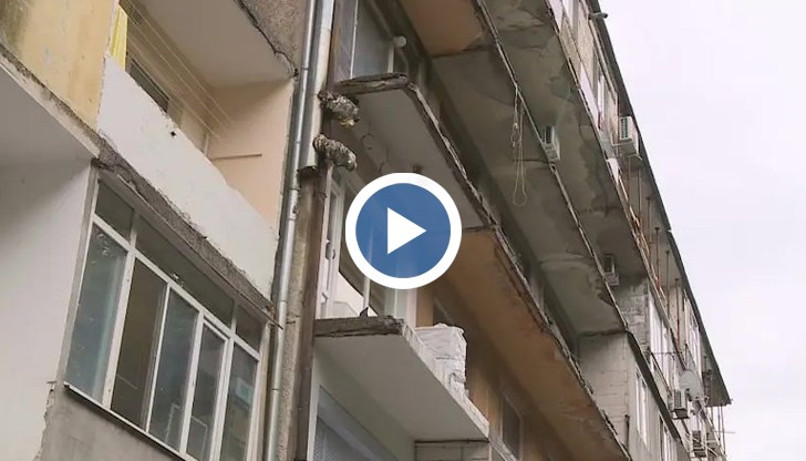 Строителите изрязали парапетите, взели парите и изчезнали