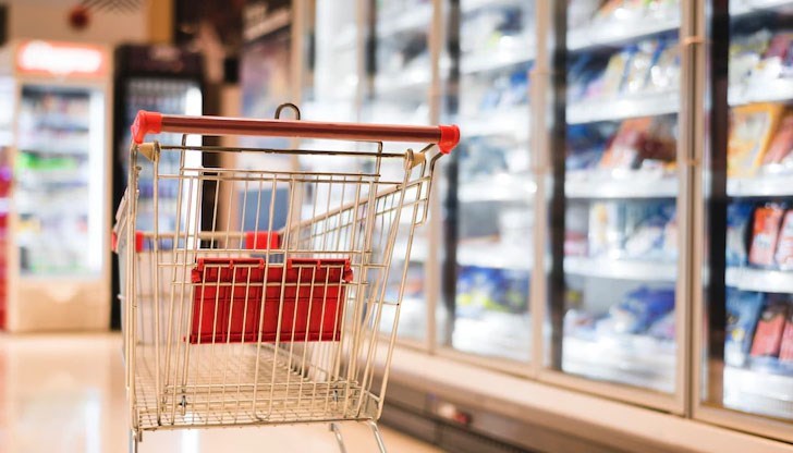 В списъка са включени хляб, месо, мляко, консерви и лекарства от основната потребителска кошница