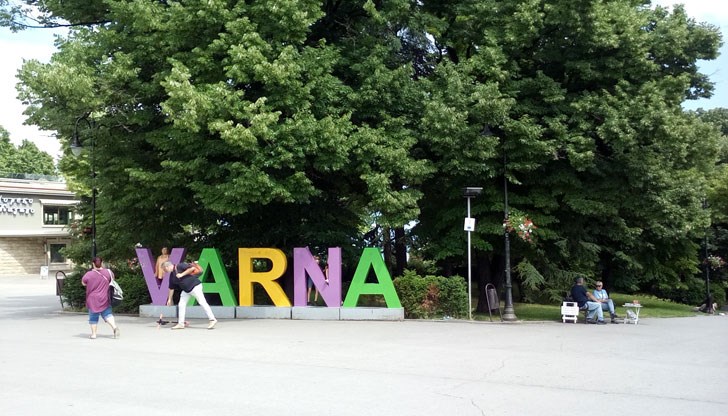 DJ BOBO ще бъде звездата в празничното шоу DJ BOBO ще бъде звездата в празничното шоу