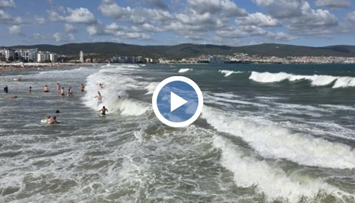 Спасителите използваха катер и джетове, но не го откриха