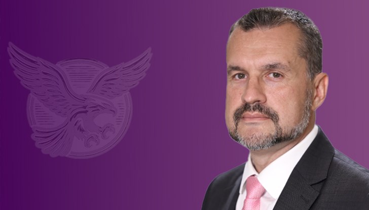 Политикът от "Непокорна България" призова за "драстично намаление" на възнагражденията на "тунеядците"