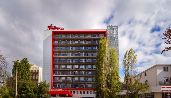 Пациентката остава в реанимация след първа от поредица операции, съобщиха от болницата Пациентката остава в реанимация след първа от поредица операции, съобщиха от болницата