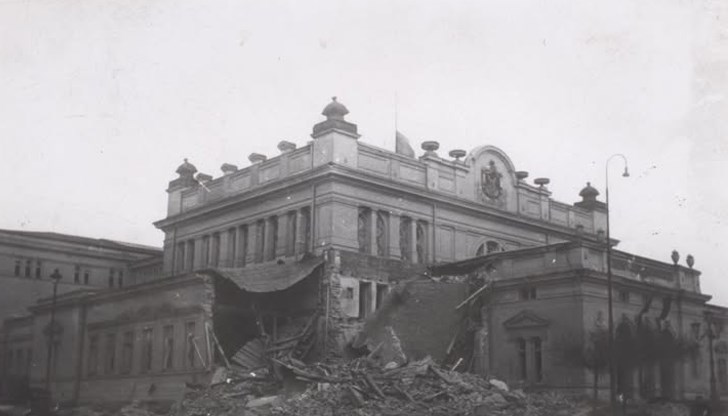 Историк обяснява корените на политическата криза в страната