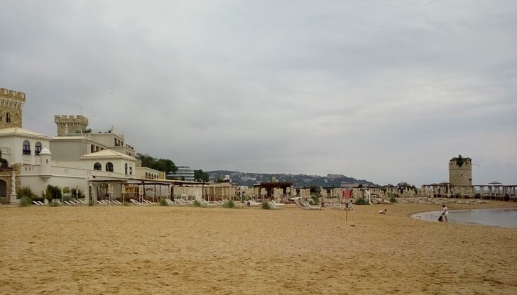 Максималните температури ще бъдат между 30° и 35° Максималните температури ще бъдат между 30° и 35°