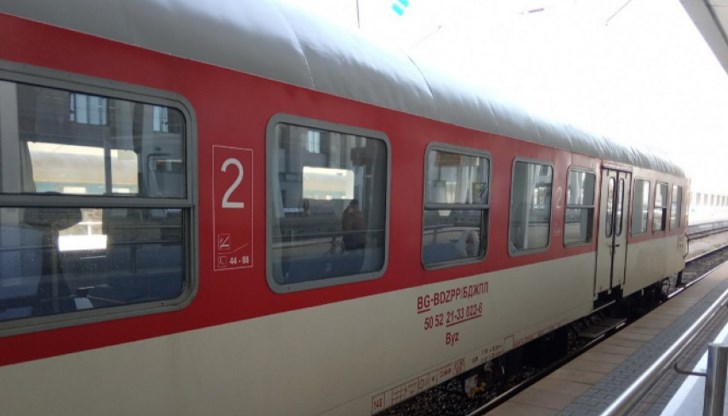 20-годишното момиче е с по-тежки наранявания, и двете са в пловдивска болница 20-годишното момиче е с по-тежки наранявания, и двете са в пловдивска болница