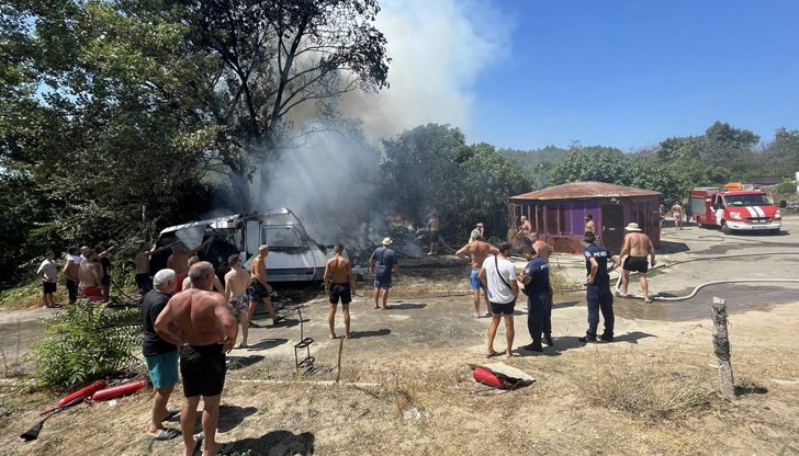 Пожарът е потушен от екипи на пожарната