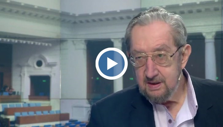 Анализатори виждат популизъм в решенията преди депутатската ваканция