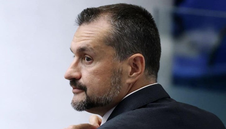 Политикът припомни скандала с Александър Парашкевов и откраднатото "Бентли" в Пакистан