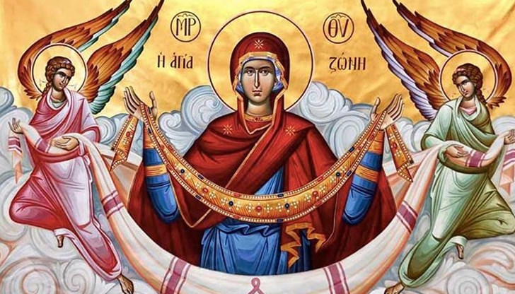 Вярва се, че полагането на пояса на Божията майка върху болни хора цери болестите им