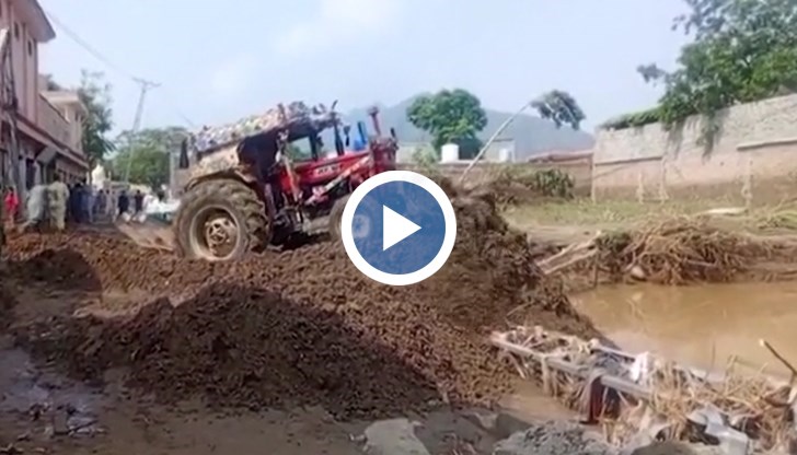 Най-много загинали има в Пакистан, Кашмир и Непал, десетки все още са в неизвестност