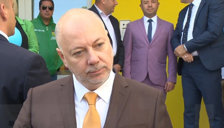 Водозагубите от 80% и липсата на координация разгневиха премиера