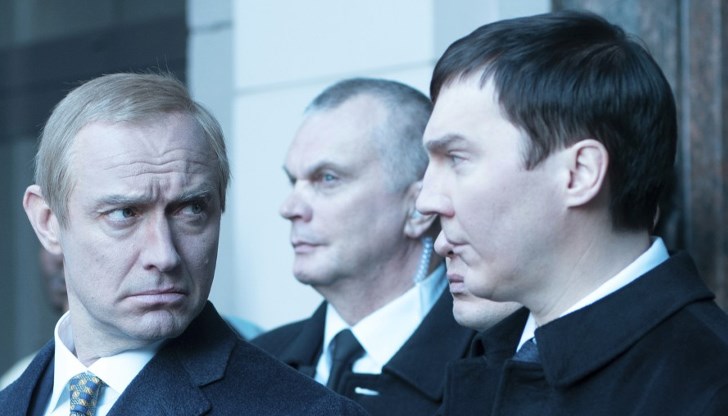 На фестивала се състоя премиерата на "Магьосника от Кремъл", в който британският актьор играе руския президент