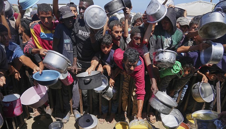 Берлин признава ограничен напредък, но настоява за значително увеличаване на помощта за палестинците Берлин признава ограничен напредък, но настоява за значително увеличаване на помощта за палестинците